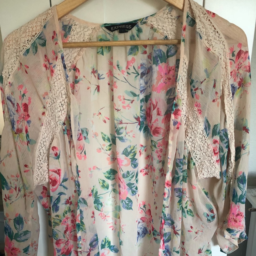 Express floral kimono